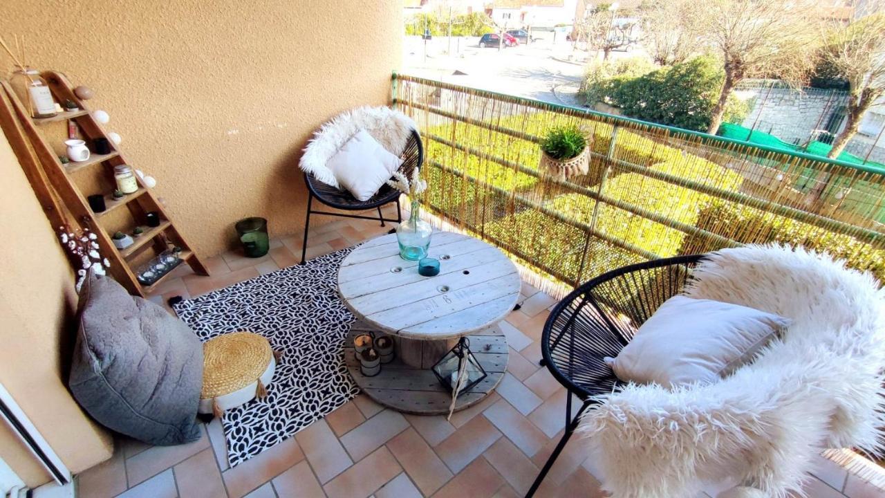 Apartamento Un Nid D'Amour Ruoms Exterior foto